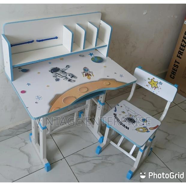 Kids Study Table - main view