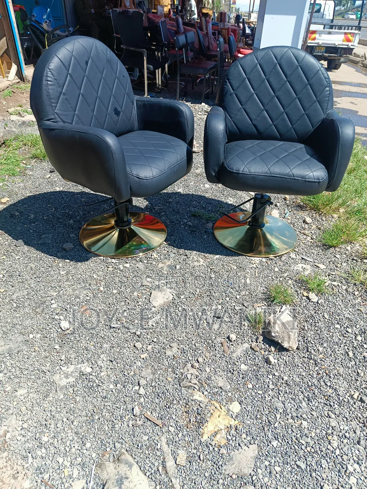 Salon Hydraulic Seats, Black 