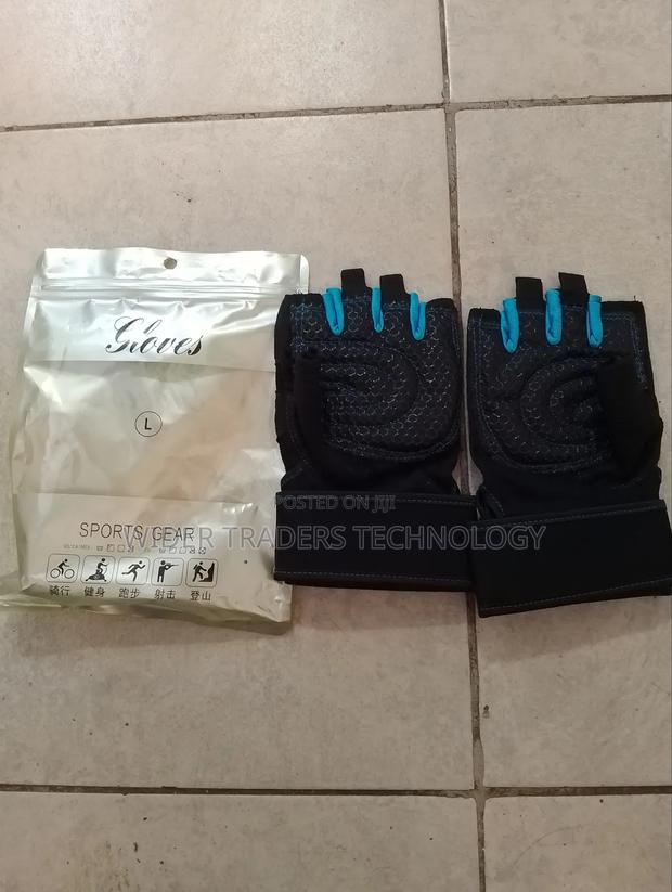 Weight Lifting Gloves L, Medium and Xl - main view
