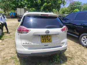 Nissan X-Trail 2014 White