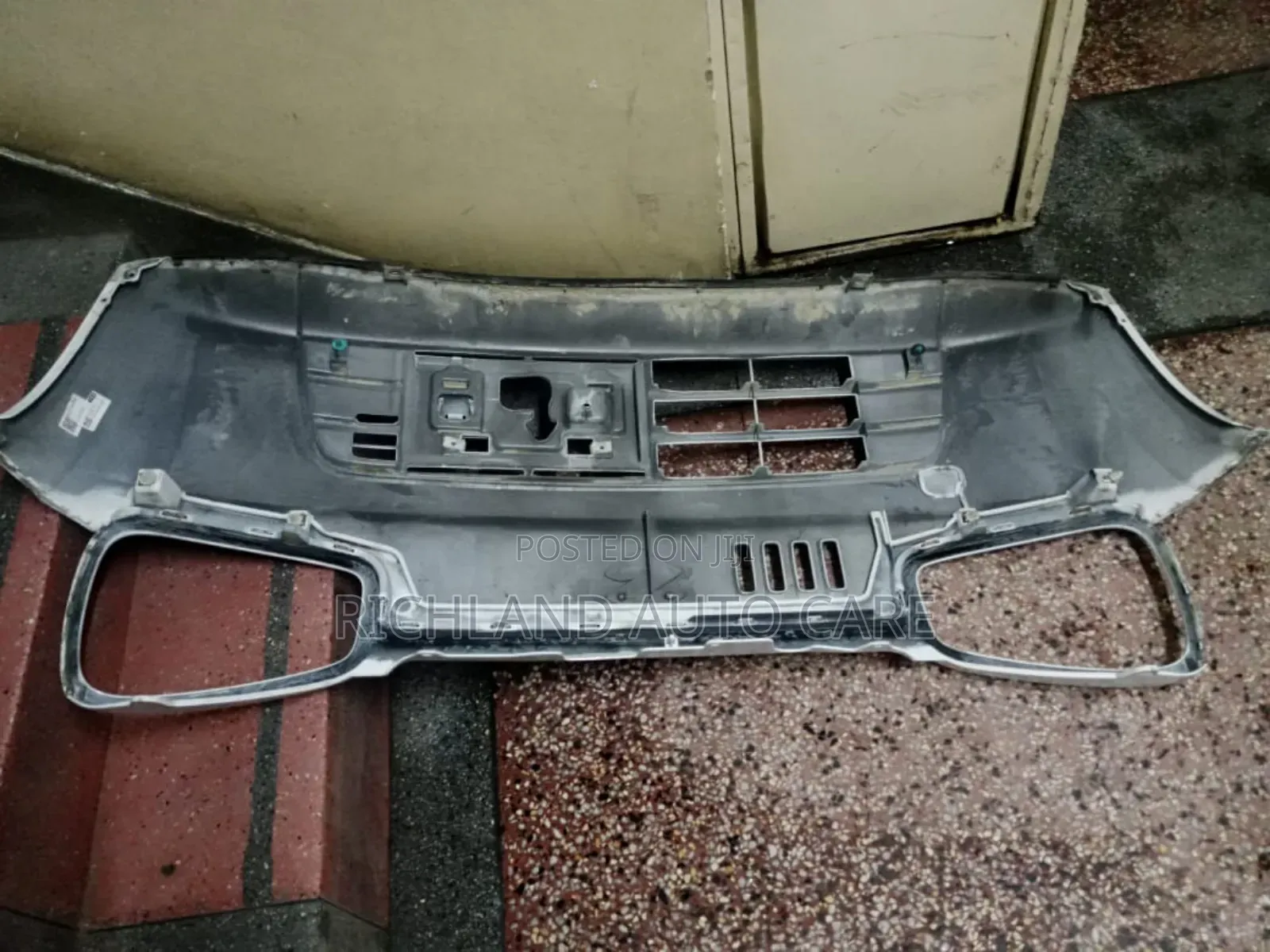 Bumper Suzuki Alto