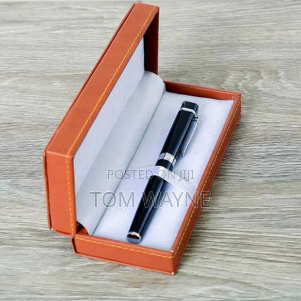 Pen Holder Made of Pu Leather - main view