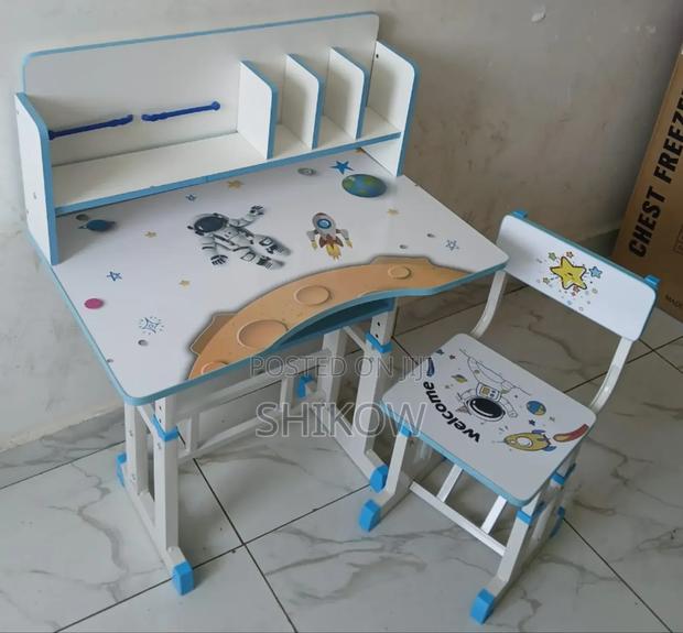 Kids Study Table - main view
