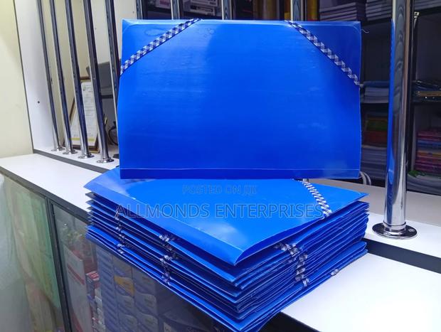 Document Wallet- Plastic - thumbnail 8