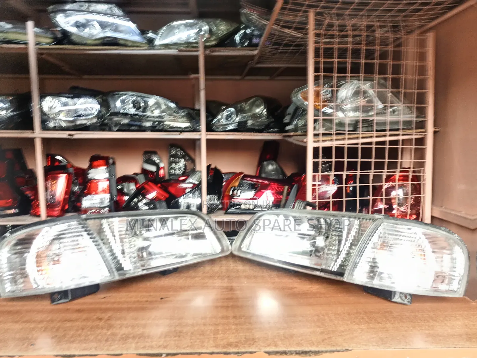 B15 Shinny Reflector Headlights