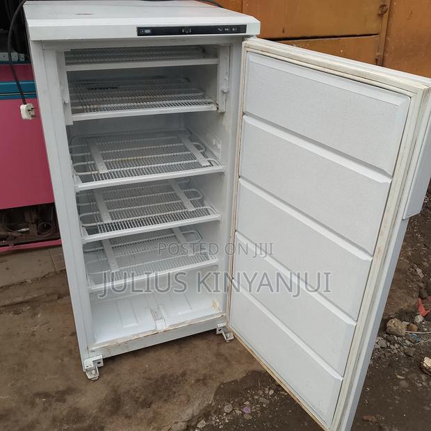 Ignis Upright Freezer - thumbnail 2