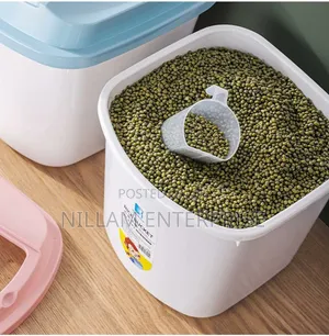 Rice/Cereal Bucket With Measuring Cup*