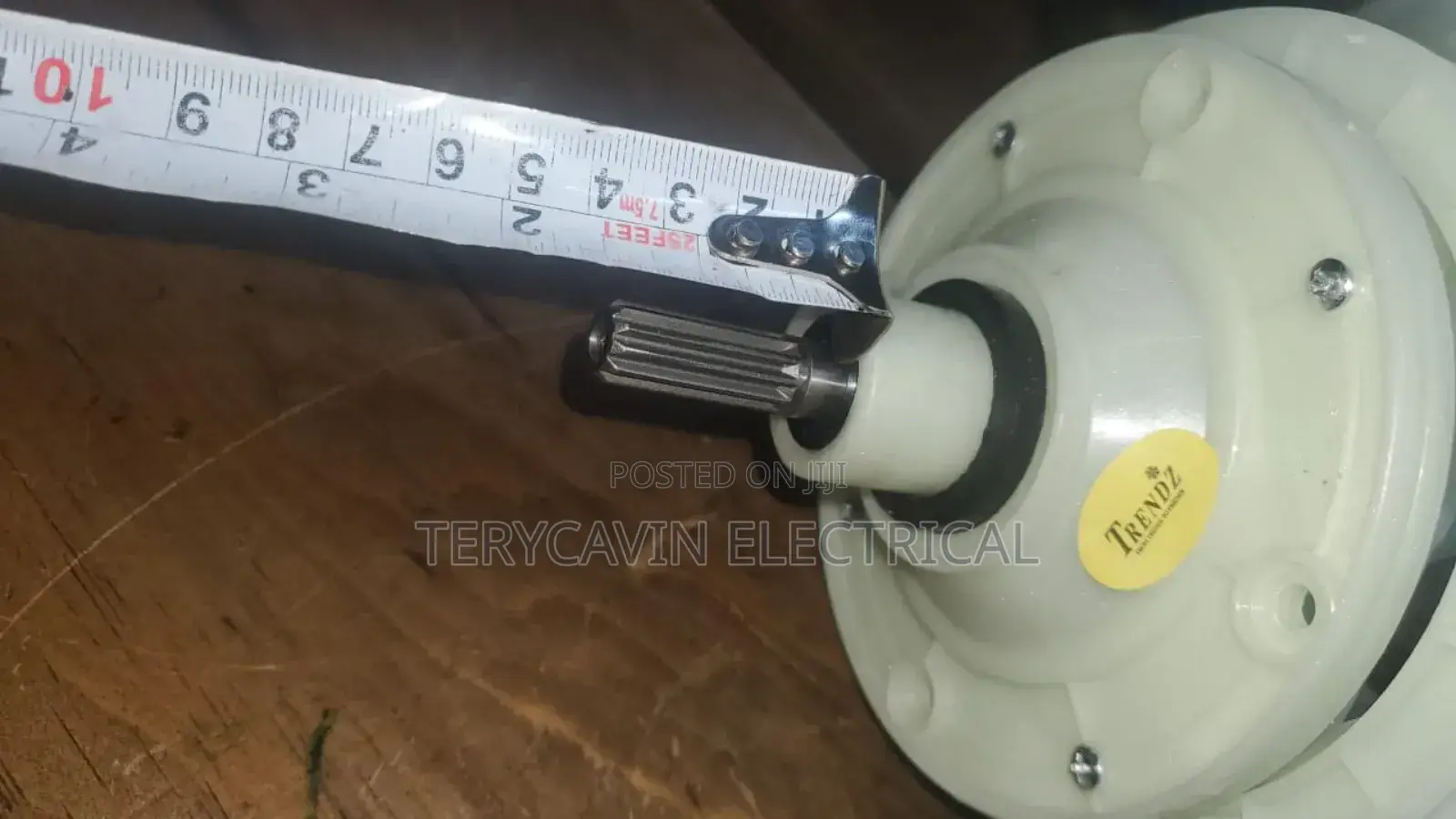 Gear Box With 10 Teeth Shaft
