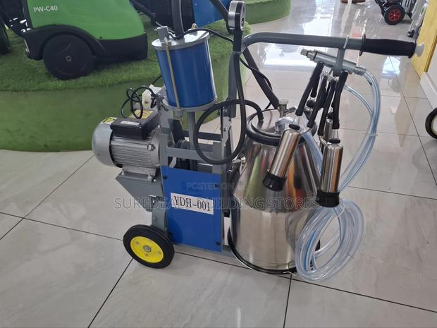 Ydh001 Milano Italy Milking Machine. - thumbnail 3