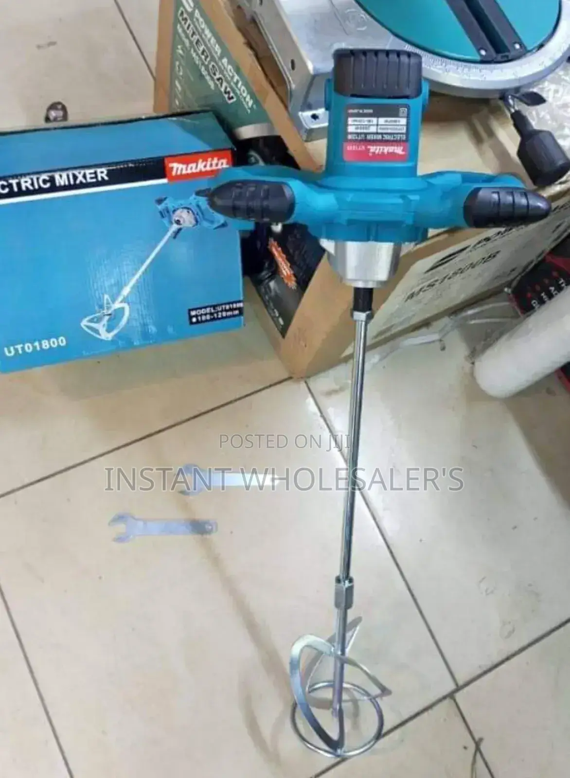 Electric Makita Hand Mixer