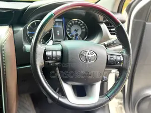 Toyota Fortuner 2.8 D RWD 2018 White