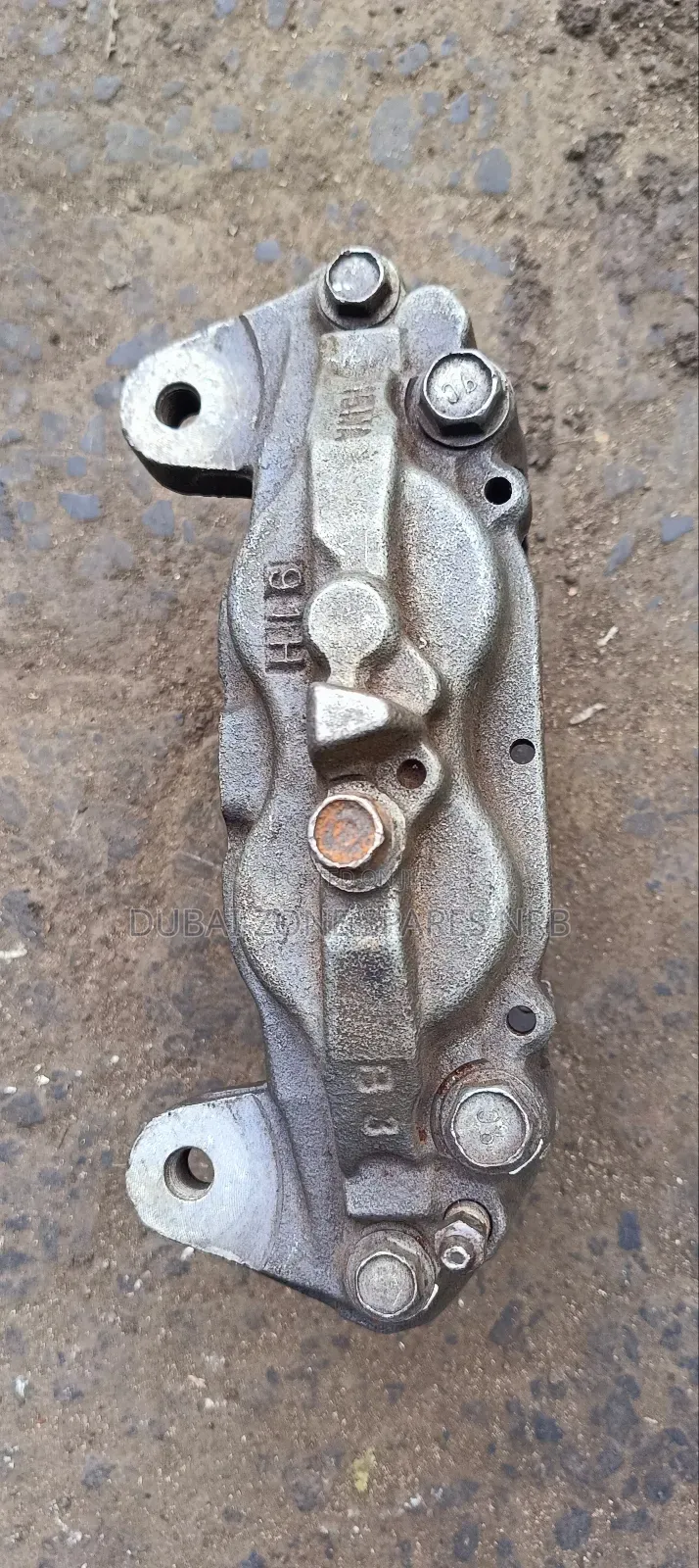Front Calipers Land Cruiser V8 200-Series.