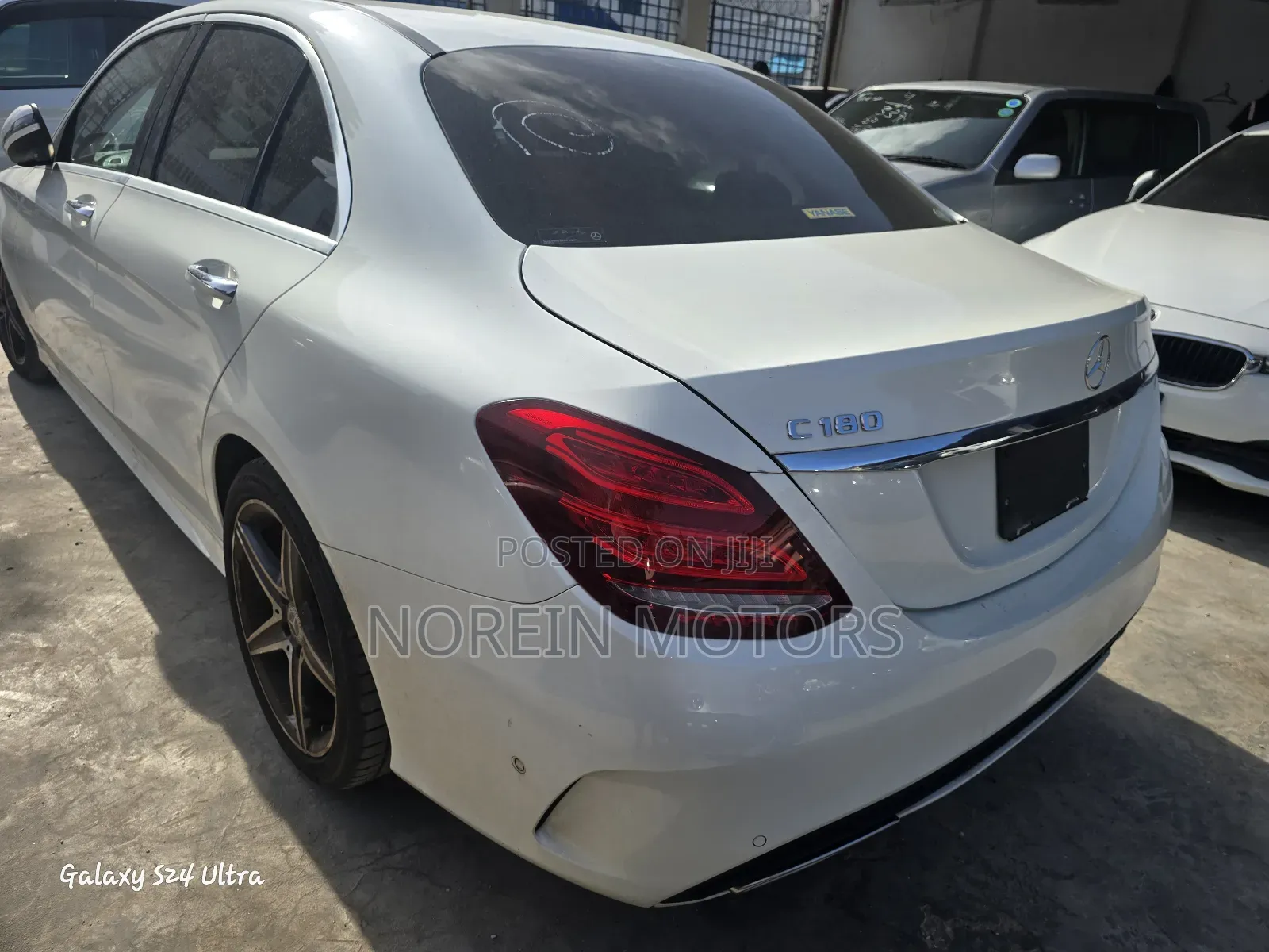 Mercedes-Benz C180 2018 Off white