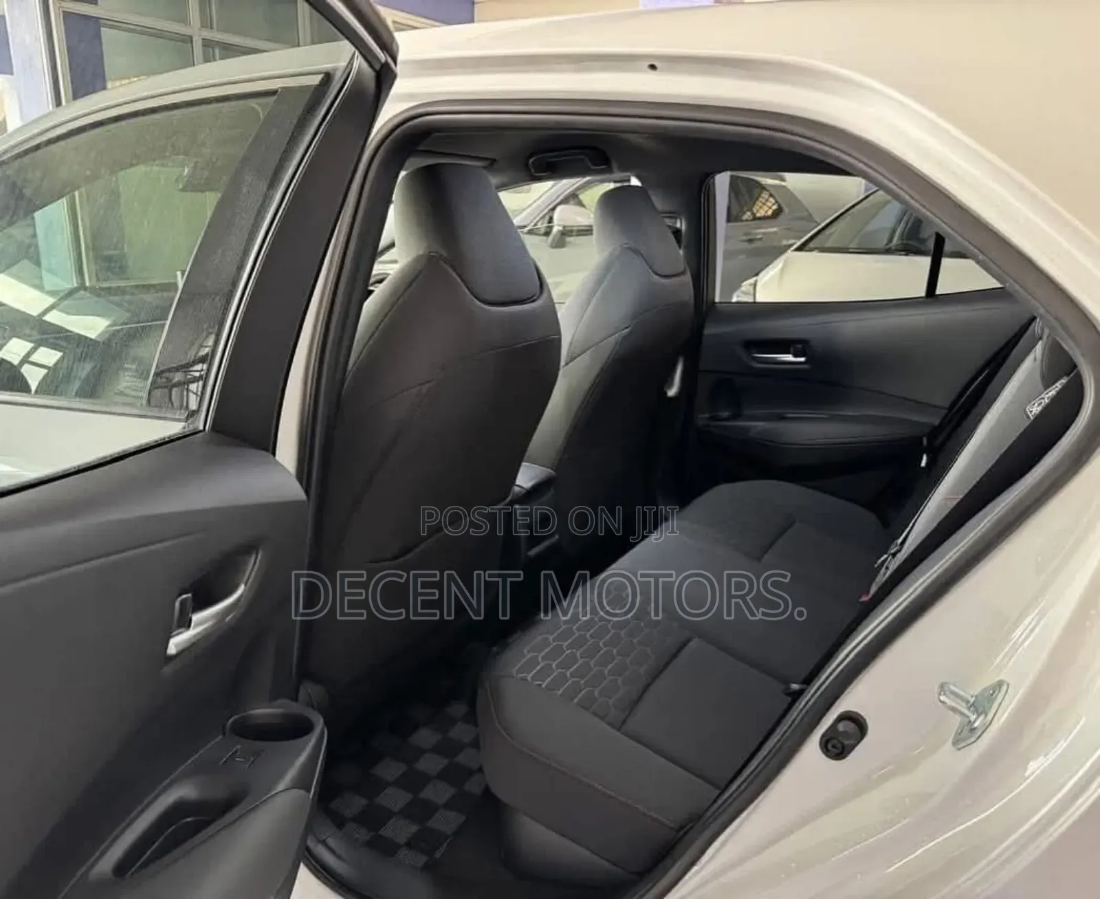Toyota Corolla 2018 White