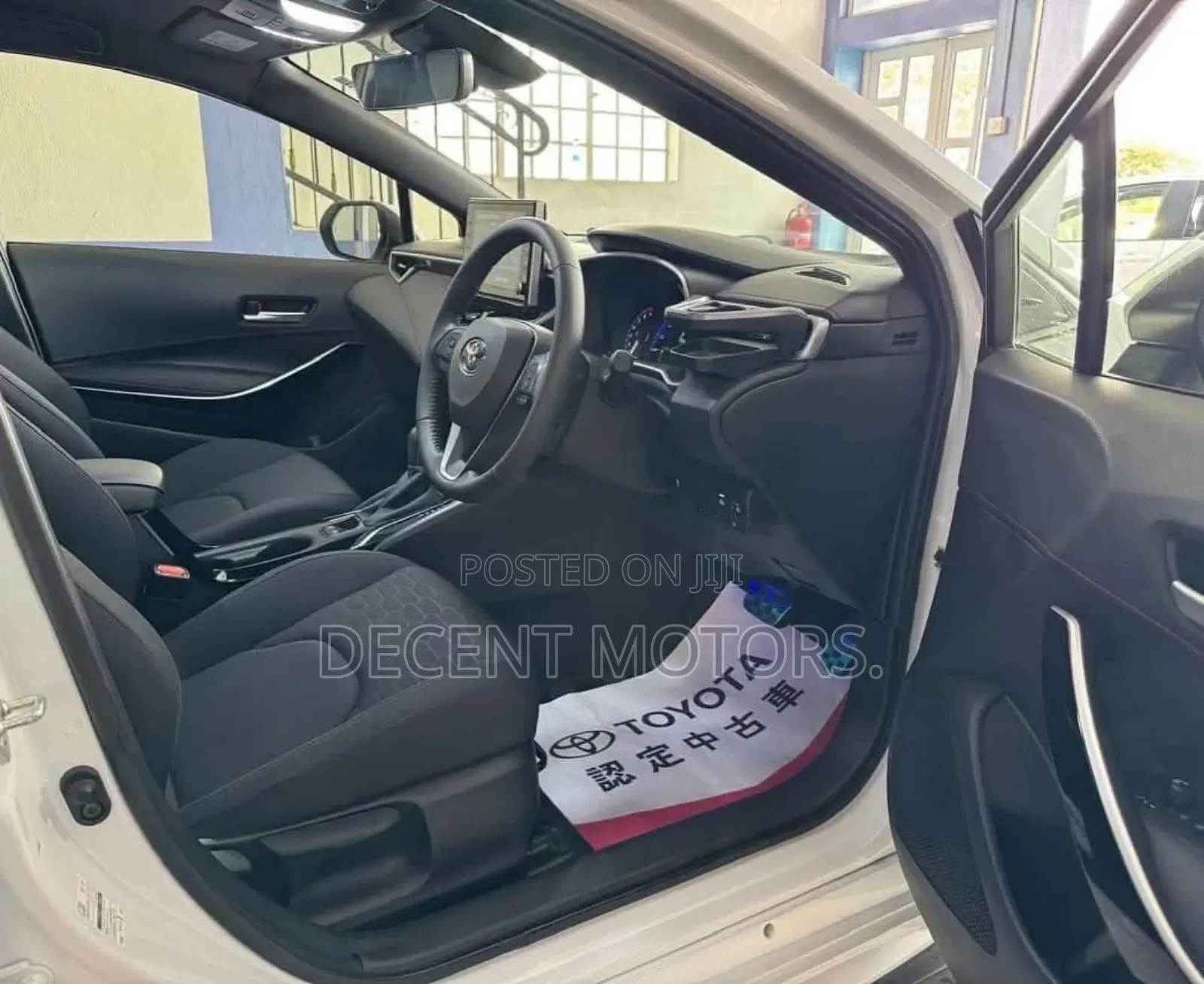 Toyota Corolla 2018 White