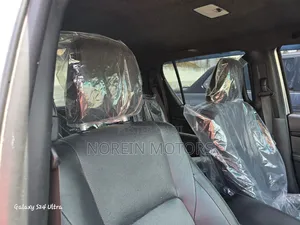 Toyota Hilux 2018 Gray