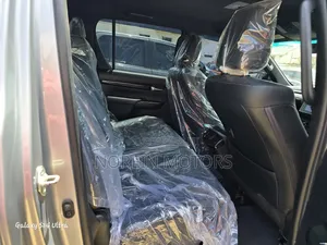 Toyota Hilux 2018 Gray