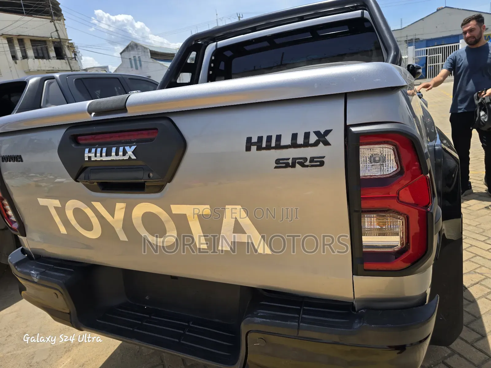 Toyota Hilux 2018 Gray