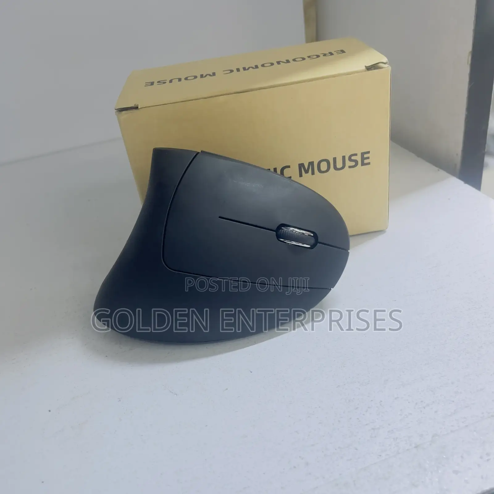 Black Wireless Ergonomic Gaming Mouse Mouse