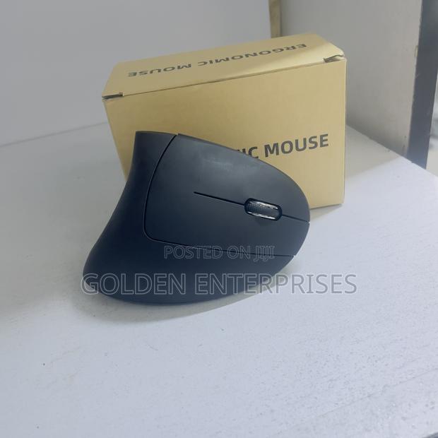 Black Wireless Ergonomic Gaming Mouse Mouse