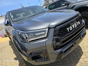 Toyota Hilux 2019 Gray