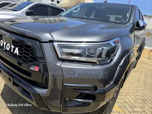 Toyota Hilux 2019 Gray