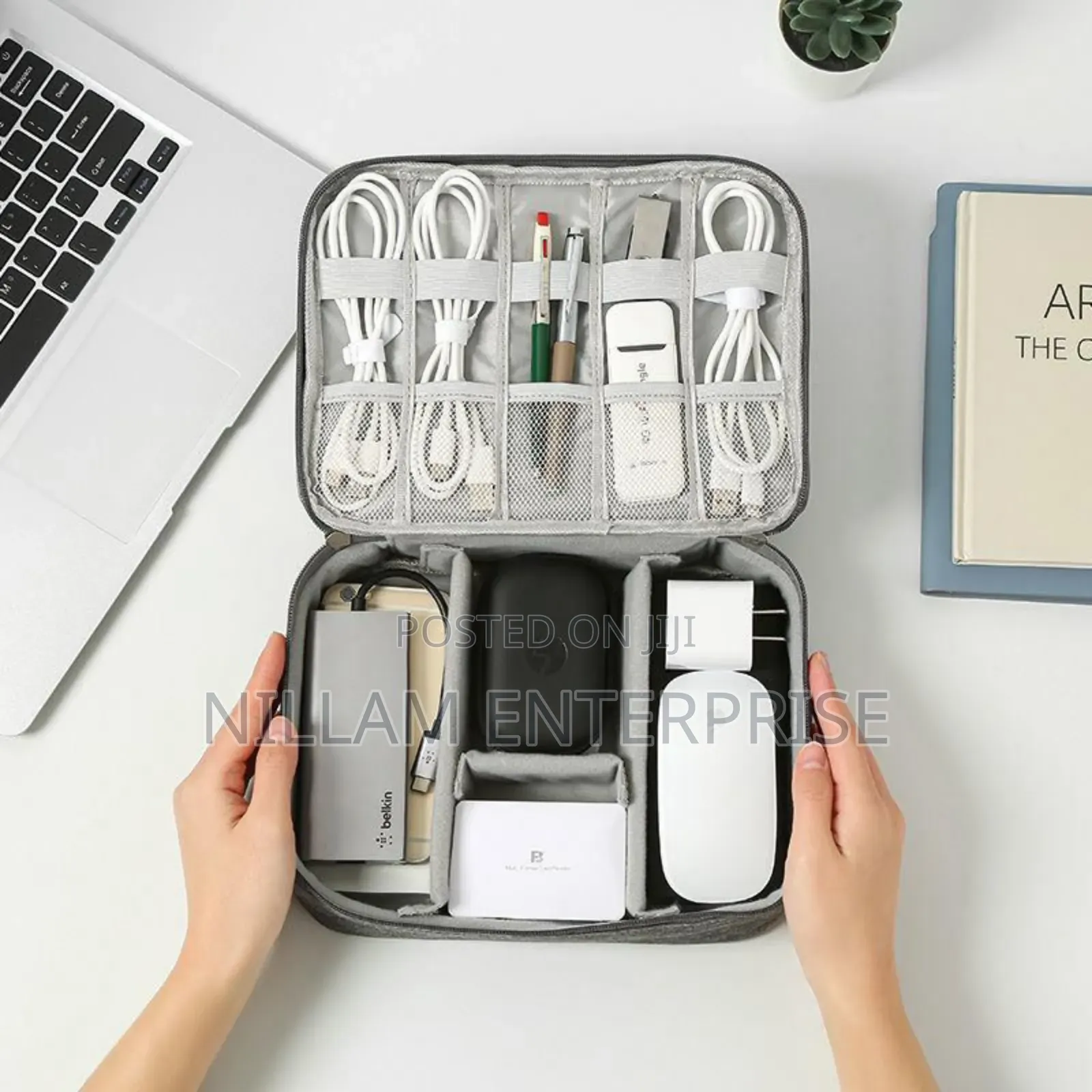 Large Capacity Storage Bag / Cable Organizer