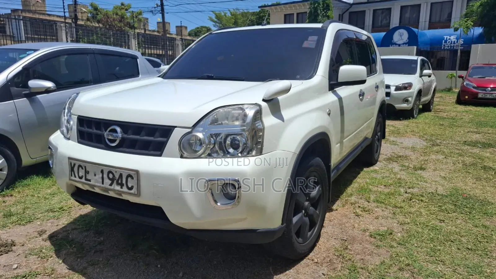 Nissan X-Trail 2010 White