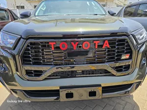 Toyota Hilux 2019 Green