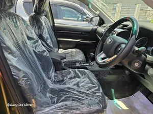 Toyota Hilux 2019 Green