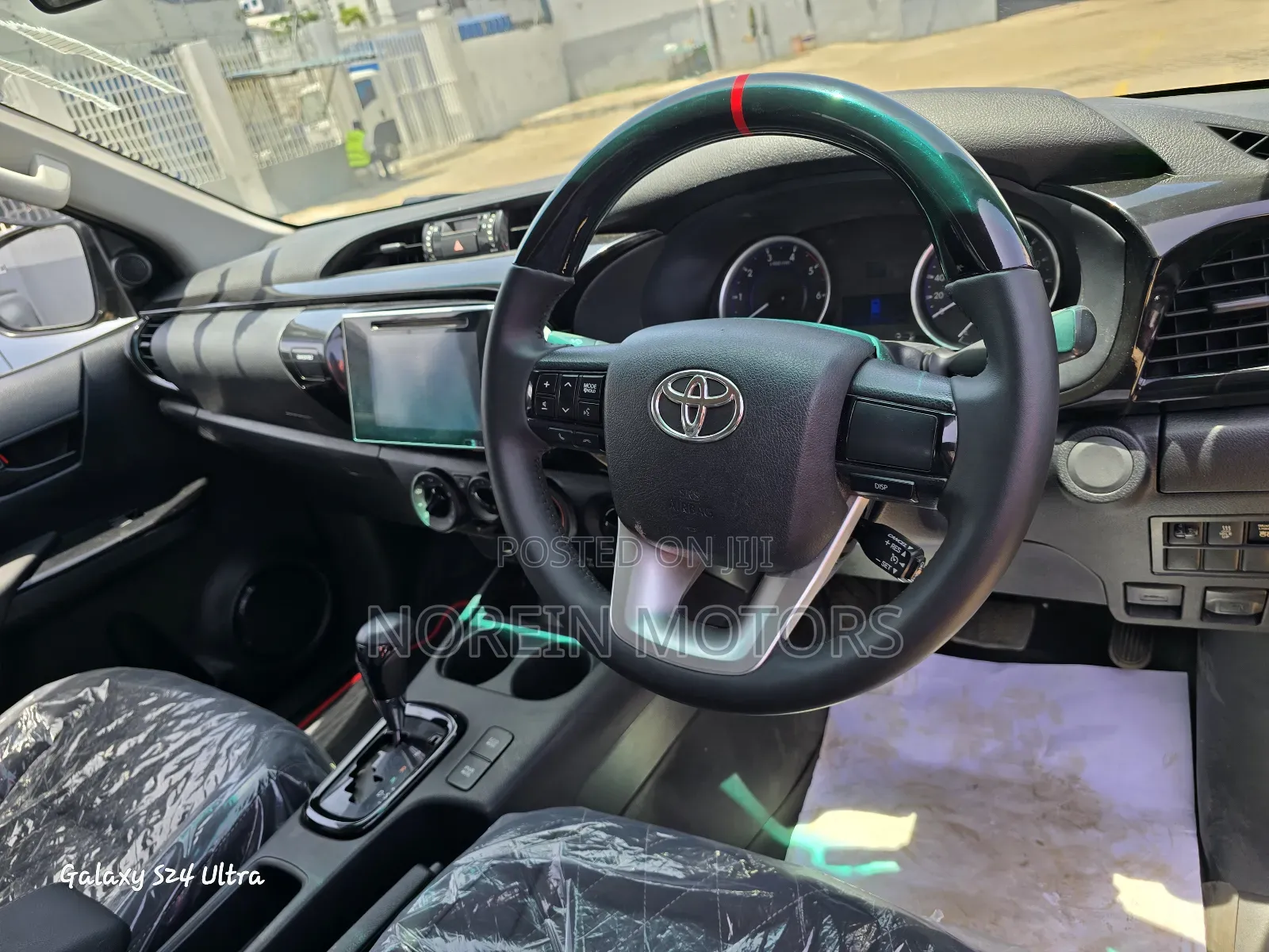 Toyota Hilux 2019 Green