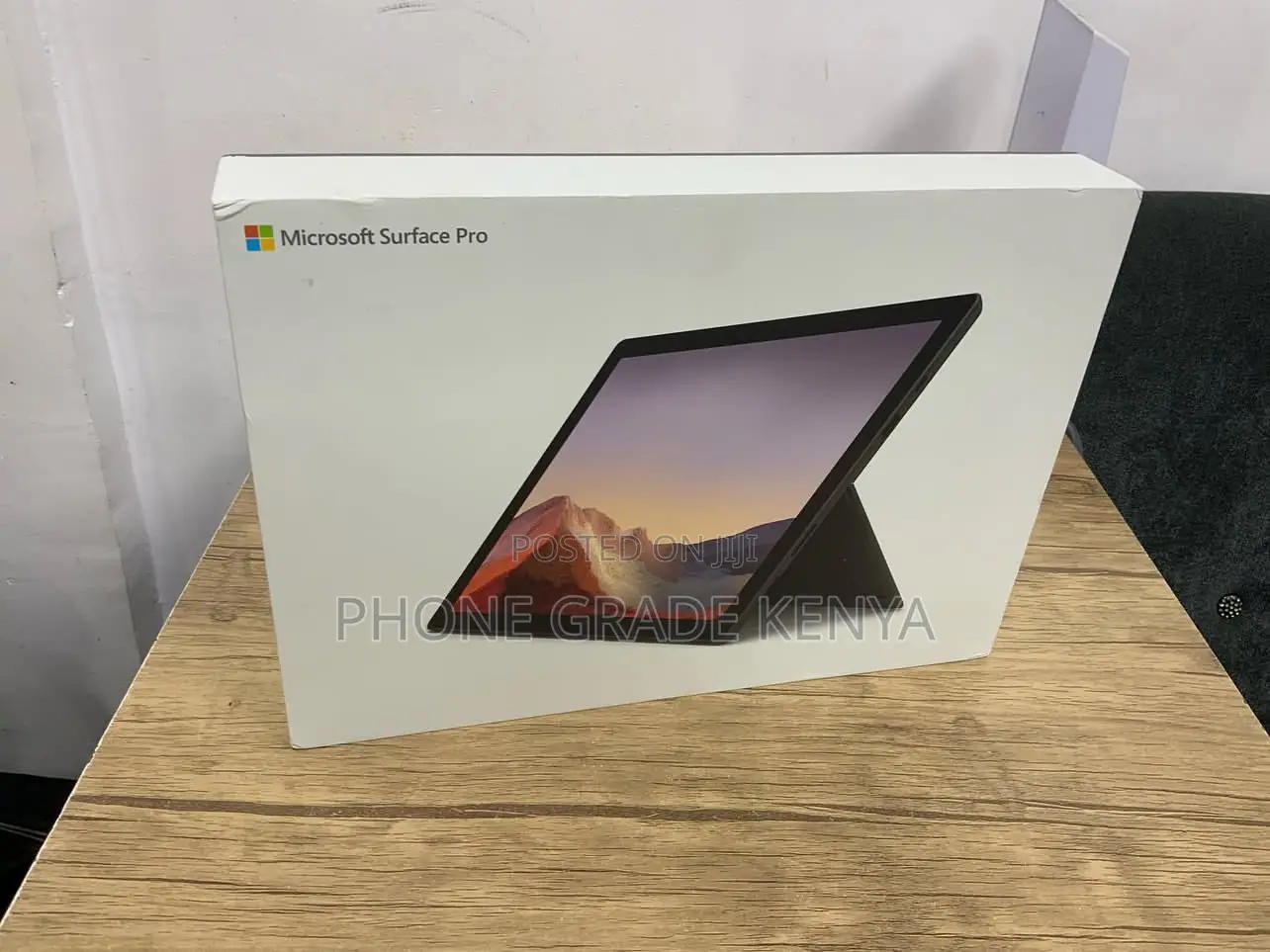 New Laptop Microsoft Surface Pro 7 16GB Intel Core I7 SSD 256GB