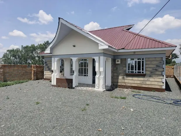 3bdrm Bungalow in Kandisi for sale