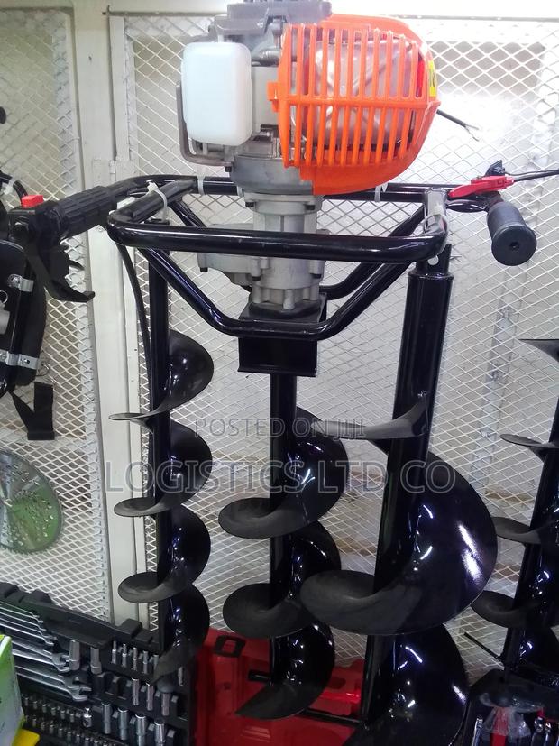 Earth Auger /Petrol Earth Drill 4 Stroke - main view