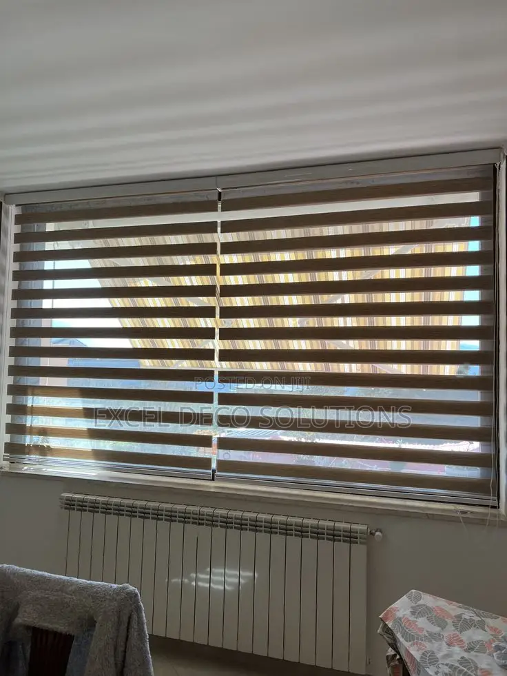 Contemporary Stylish Look Zebra Roller Blinds