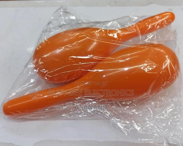 Plastic Shakers - main view