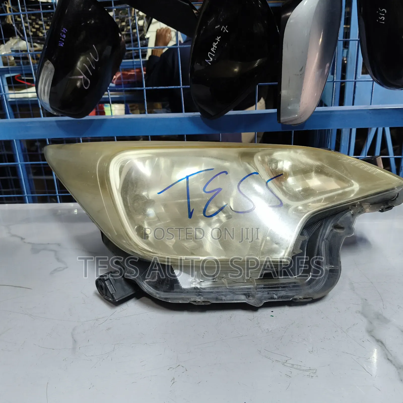 Toyota Ractis 2012 Non Xenon Headlight Available