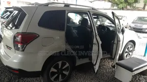 Subaru Forester 2018 White