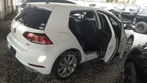 Volkswagen Golf 2019 White