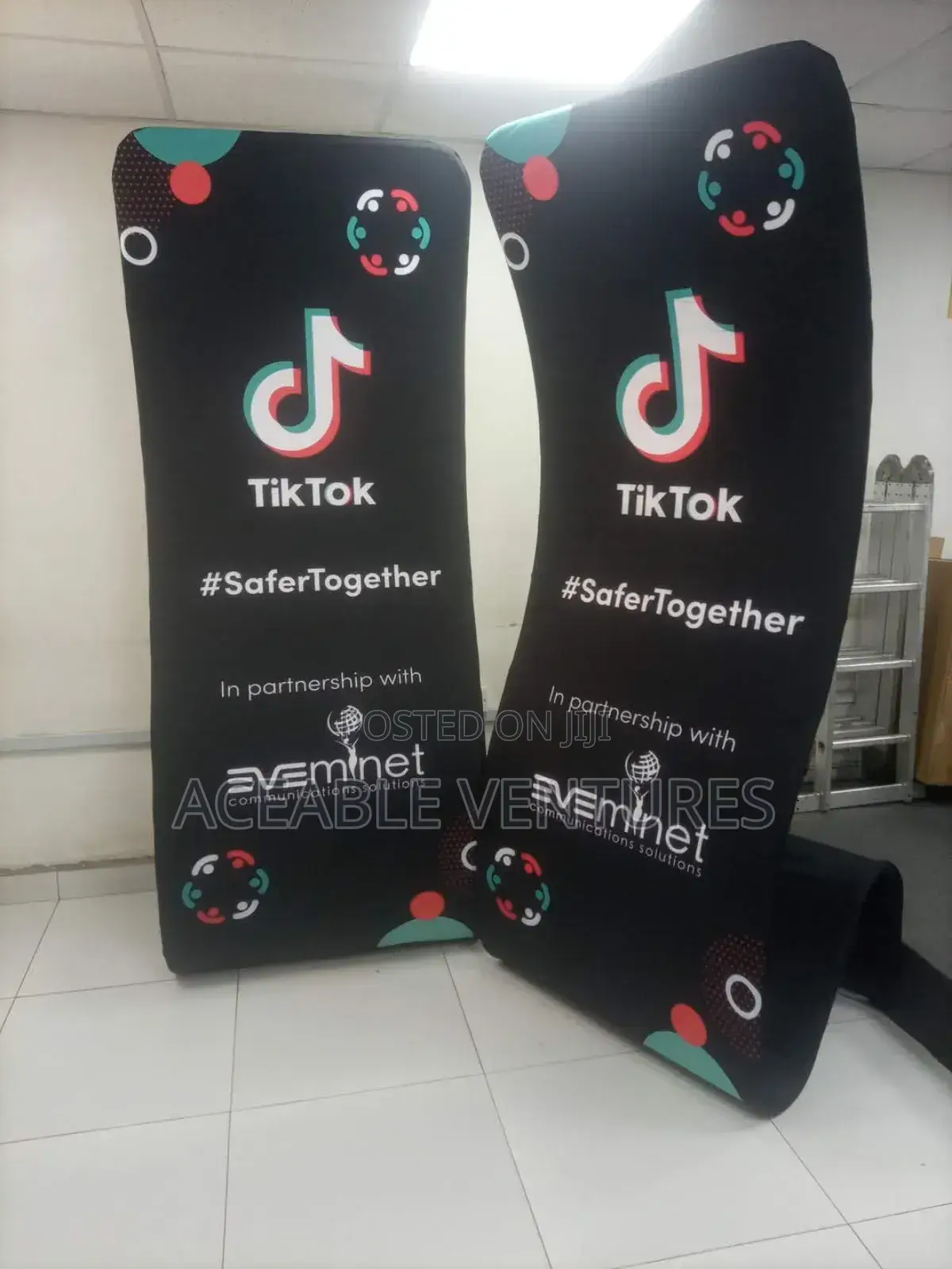 Fabric S-Banner