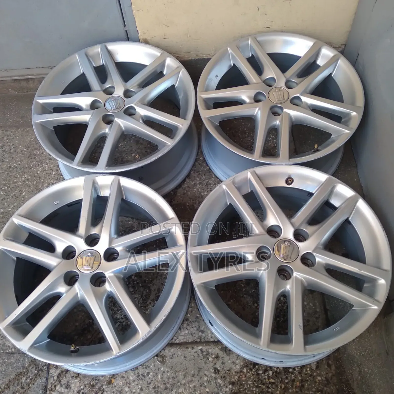 Size 18 Inches Crown Sport Rims Set
