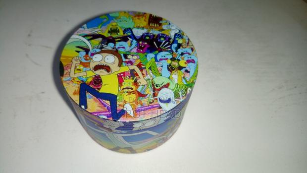 Custom Rick N Morty Grinder - thumbnail 2