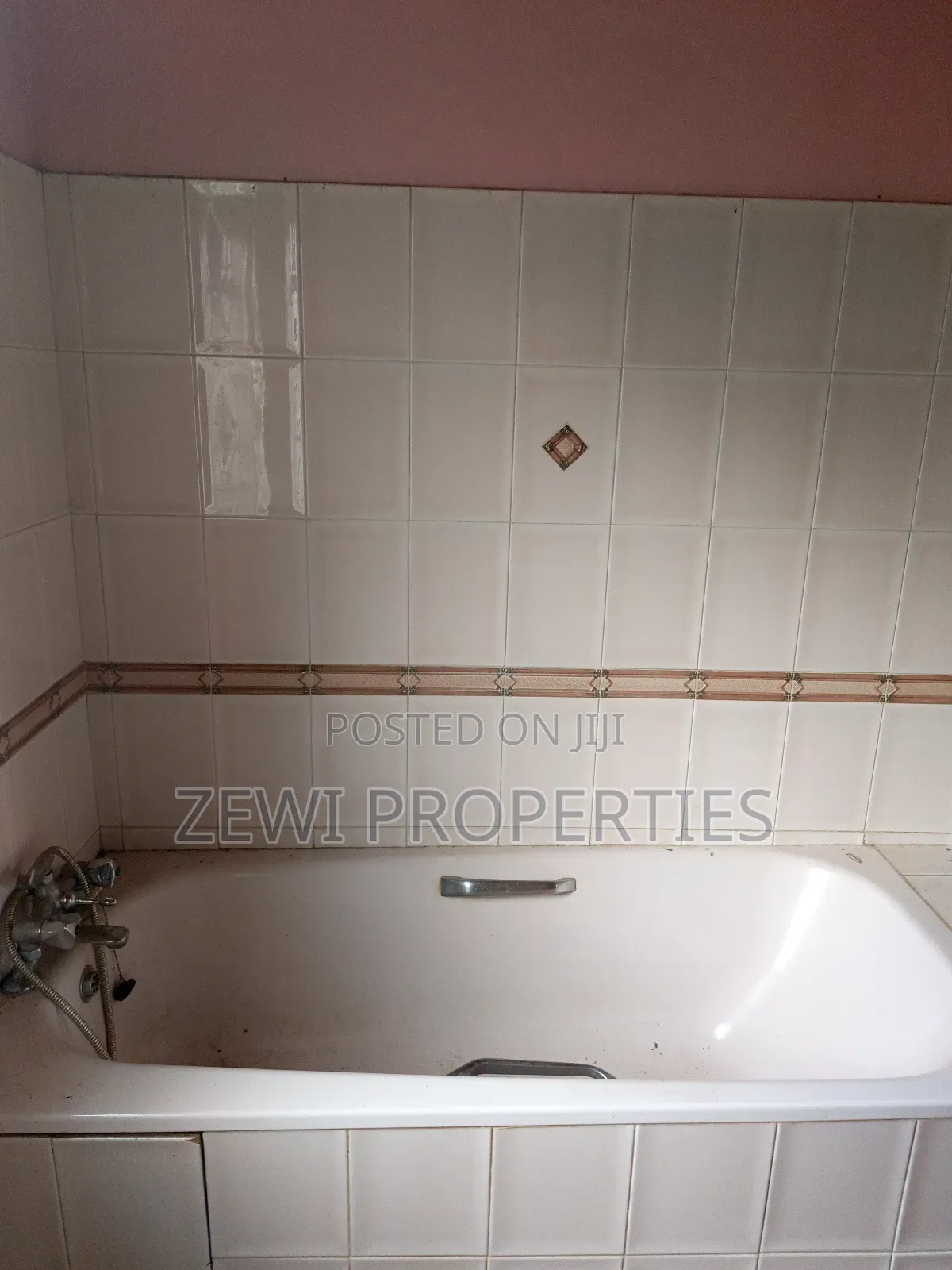 5bdrm Mansion in Moibo Road Upper, Ngong for sale