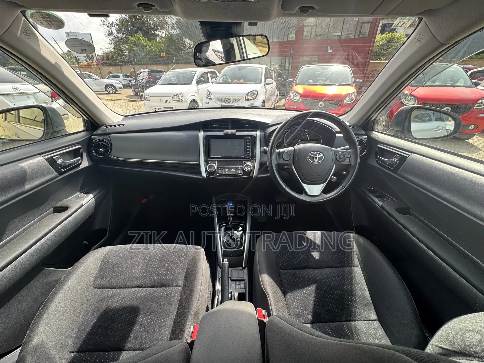 Toyota Corolla Fielder 2018 Silver