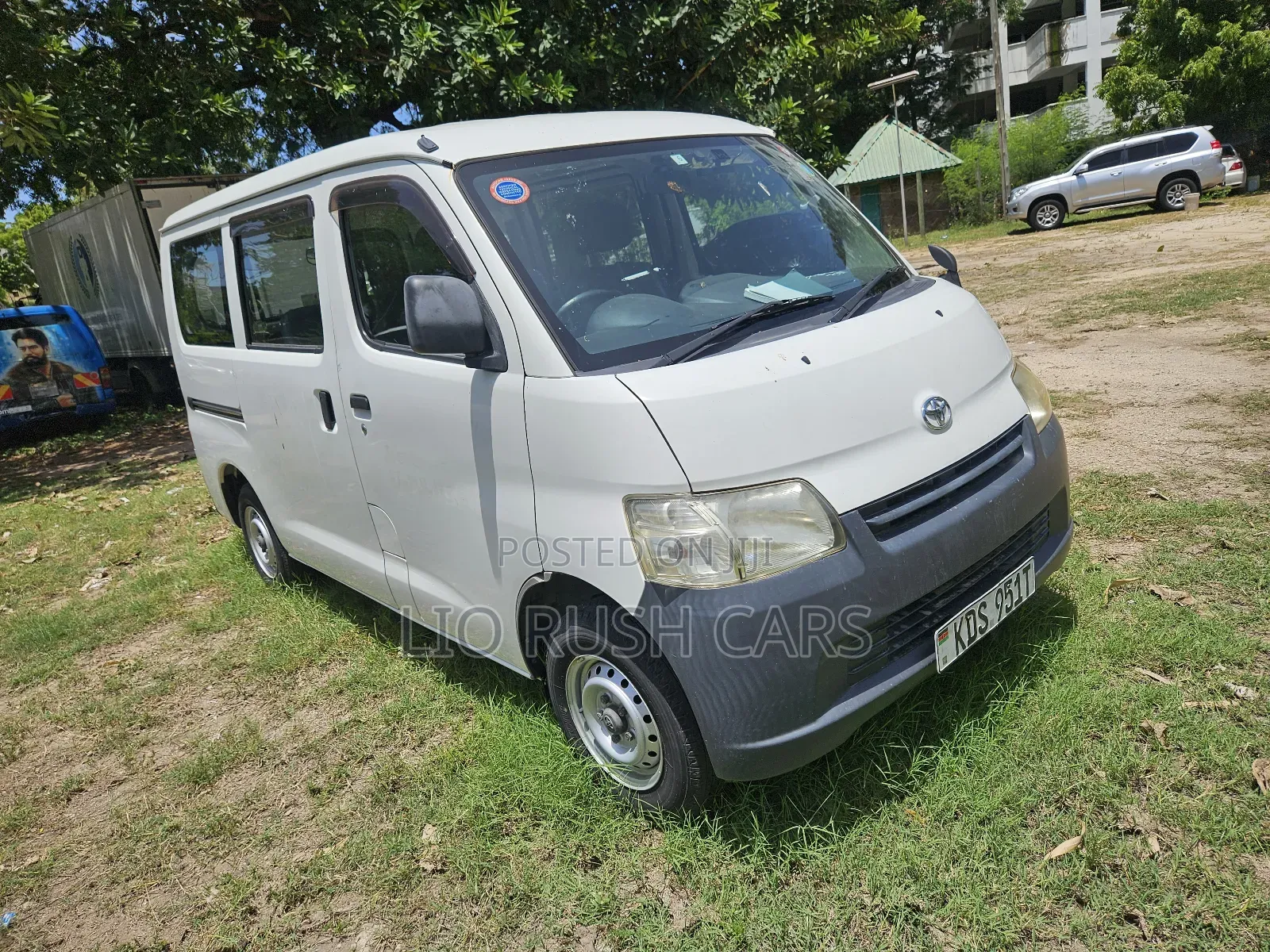 Toyota TownAce 2017 White