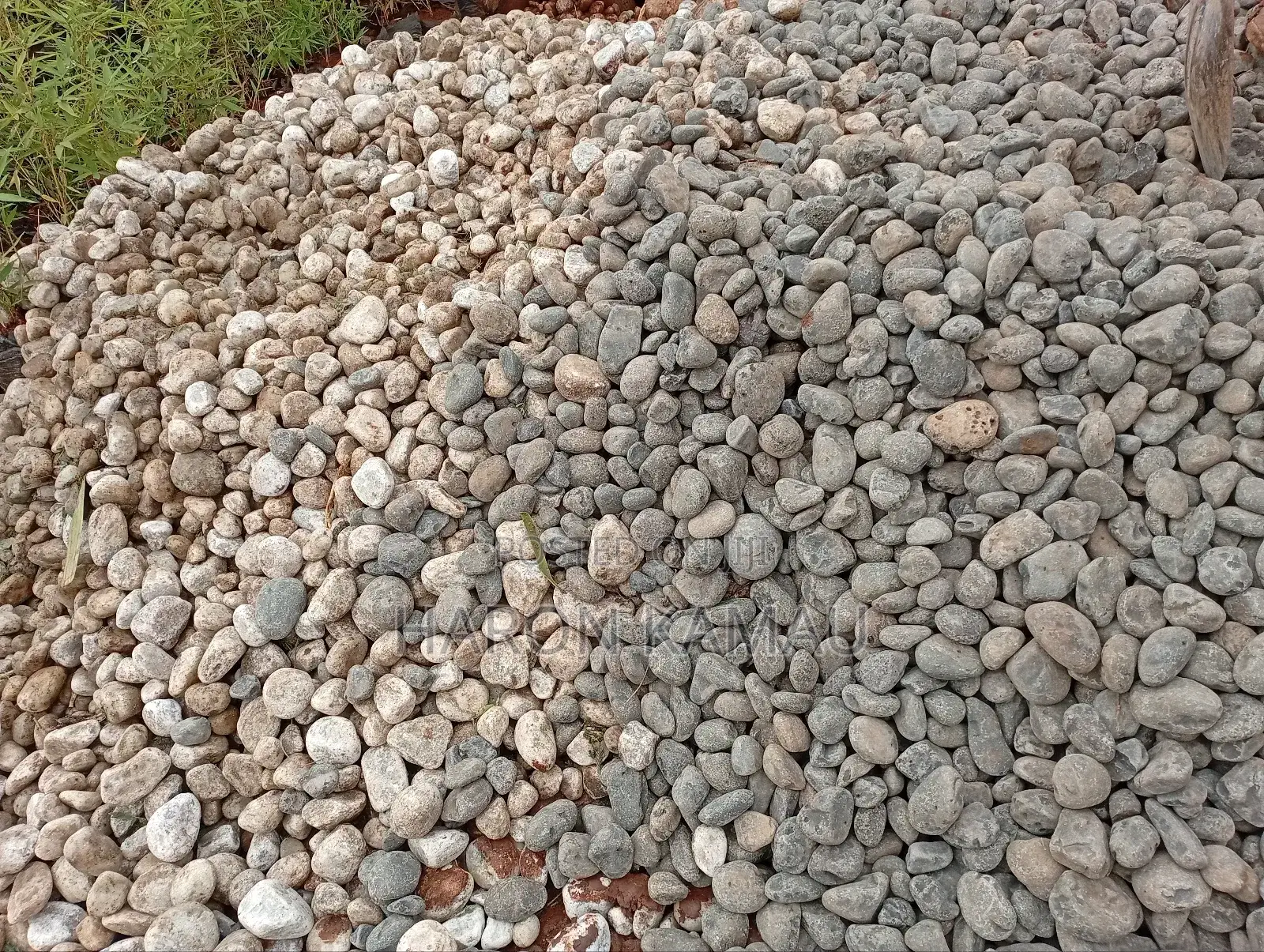 Pebble Stones(White and Gray)