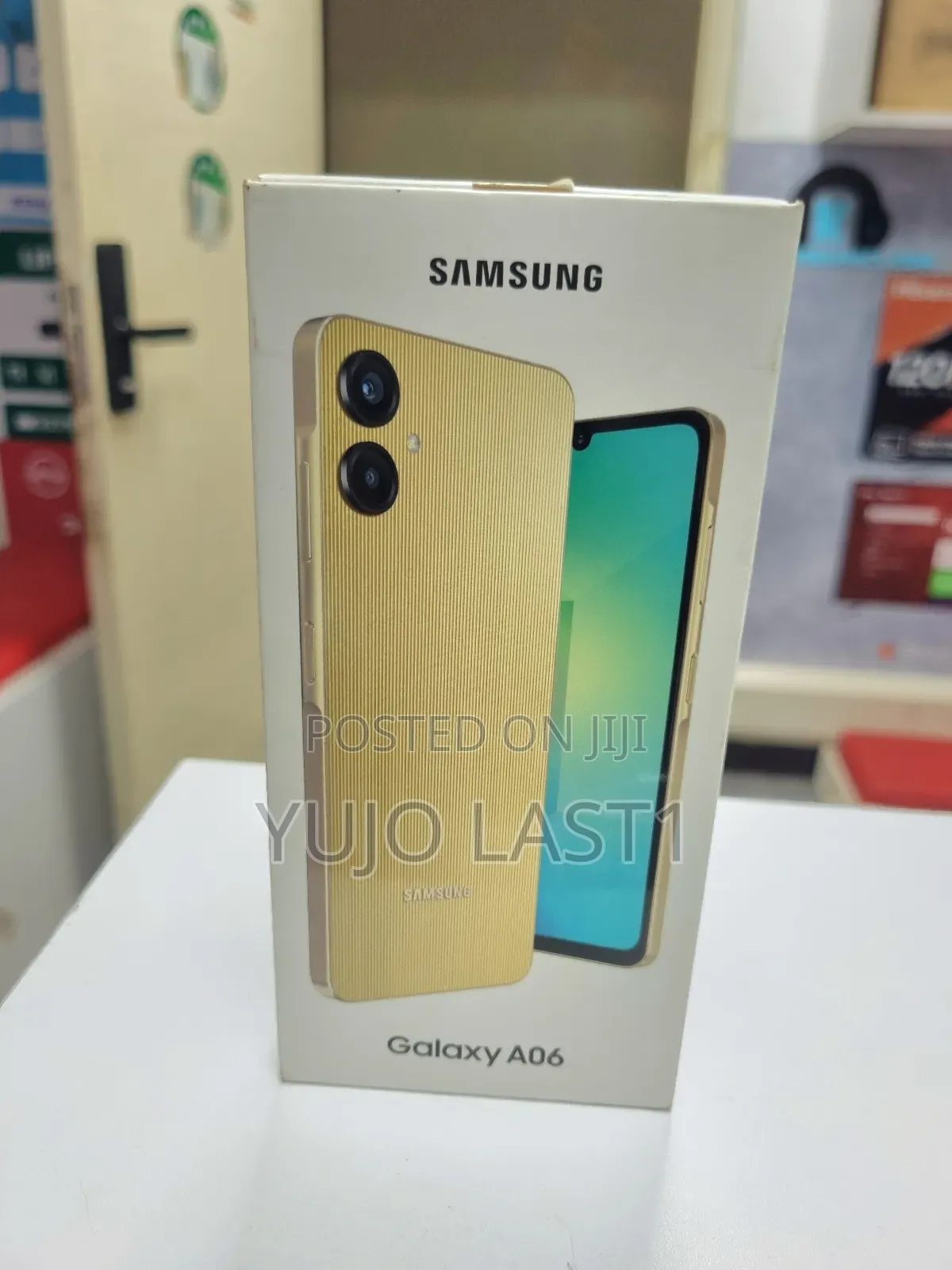 New Samsung Galaxy A06 64 GB Gold