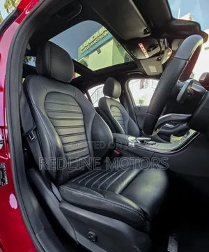 Mercedes-Benz C200 2019 Red