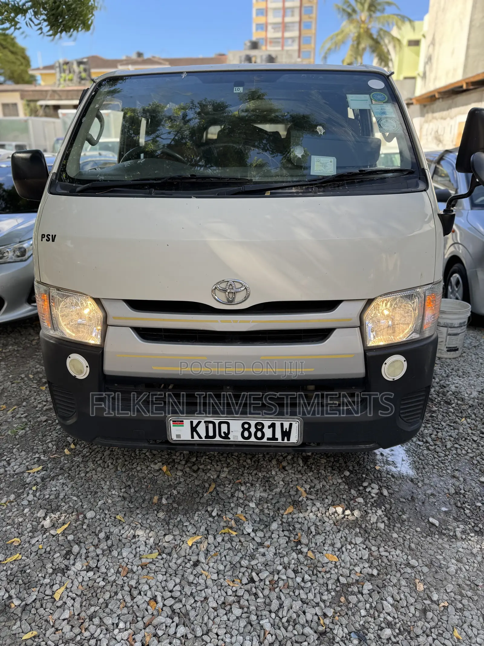 Toyota HiAce 2017 White