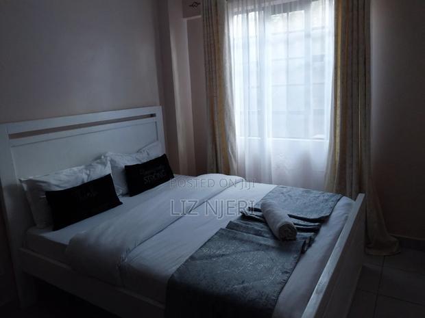 One Bedroom Airbnb Apartment Southb - thumbnail 19